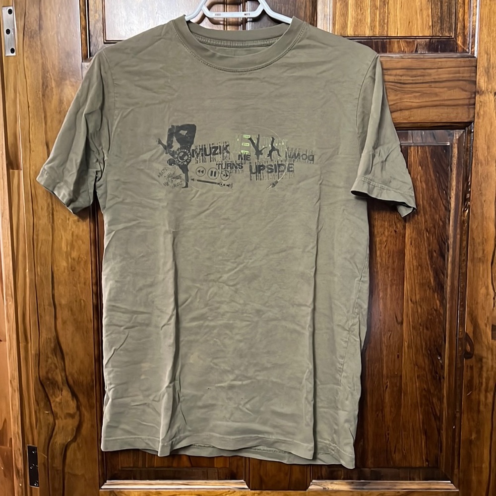 725 T- Shirt - Medium